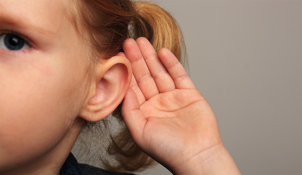 Objektive Lautheit (1) entsteht wenn mehr als 2 Ohren hören und beurteilen … / © Adobe