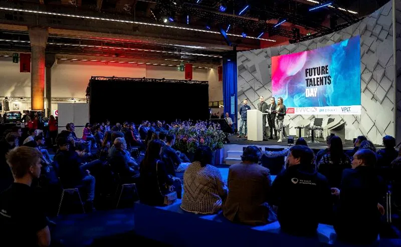 Podiumsdiskussion auf dem Main Stage © PLS